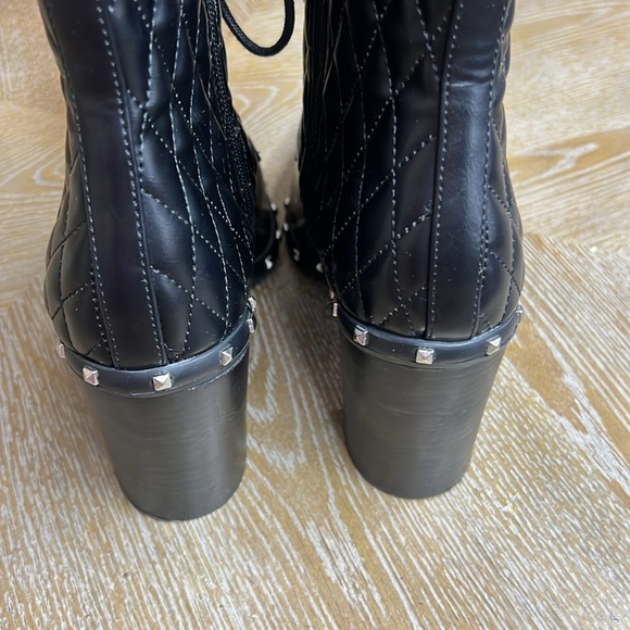 CHARLES BY CHARLES DAVID Black Studded Diplomat Quilted Lace Up Boot 8 - Picture 10 of 11